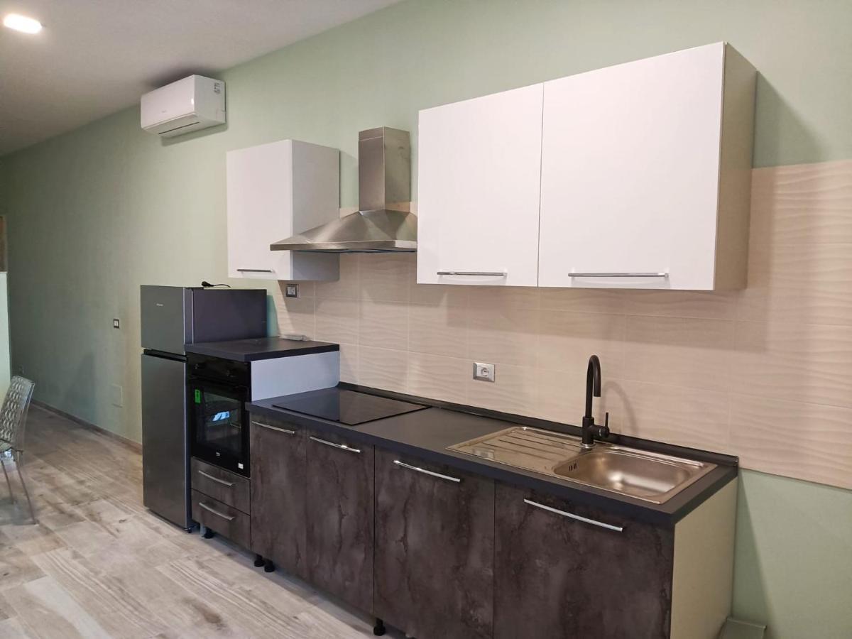 Apartamento Bilocale Fronte Mare Giardini-Naxos Exterior foto
